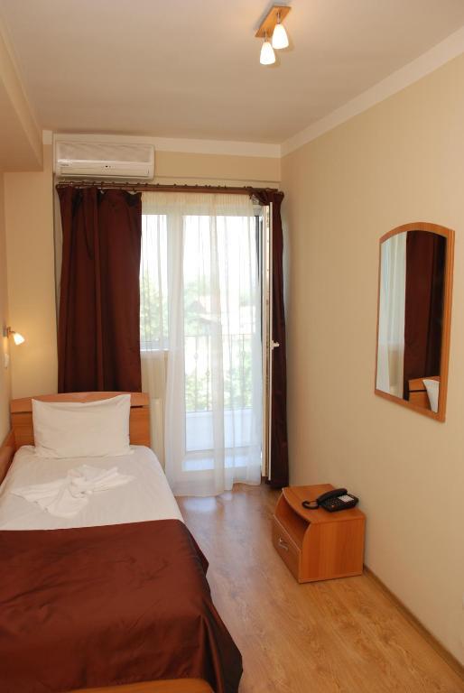 Hotel Liliacul Cluj-Napoca Room photo